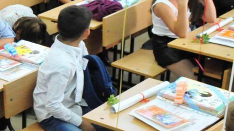 Въшки полазиха масово децата в училищата
