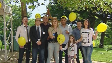 Студенти си направиха Ден на усмивката