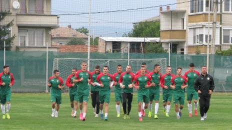 Китанов и компания с първа тренировка преди Армения