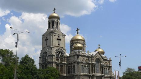 Варненци излязоха на протест срещу високите цени и ниските заплати