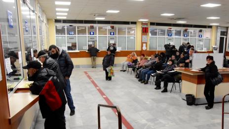 Опашки се извиха в „Изчислителния център“ 