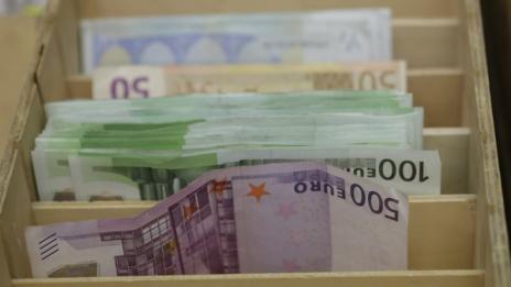 Интернет-булка от Исперих измъкна €25 000 от чужденец