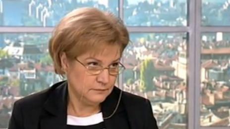 Менда Стоянова: Гаранция за пенсиите може да даде само държавата