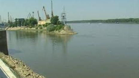 Моряци и работници чакат заплати от 3 години