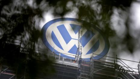 VW имал няколко версии на мамещия софтуер