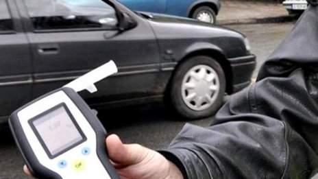 Спипаха шофьор, седнал зад волана след солидна почерпка
