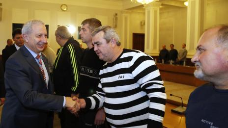 Премиерът  Герджиков  благодари на строителите ремонтирали „Ечемишка”