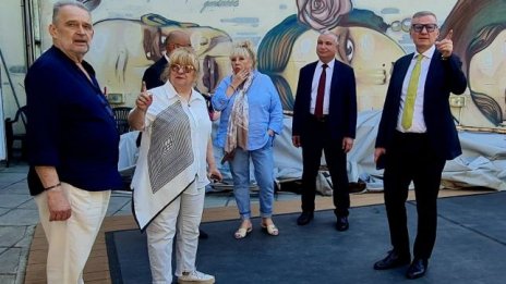 Министърът на културата се ангажира лично с процеса по възстановяване на материалните щети по Кукления театър във Варна