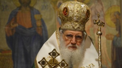 Патриархът продължава да е във ВМА
