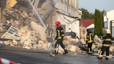 Русия атакува Киев с ракети: Поне 12 убити, щети по представителството на ЕС