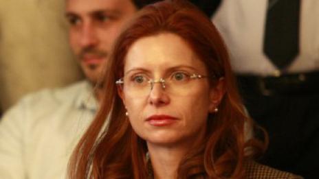 Ралица Агайн се отказа от правомощията си по застрахователния надзор