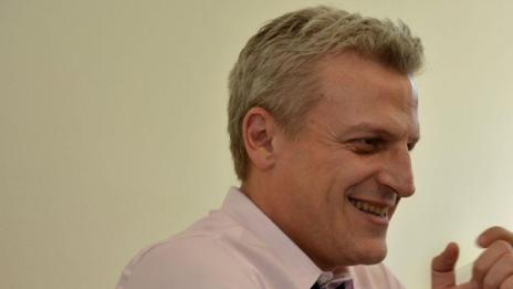 Москов обеща модерна апаратура за лъчетерапия