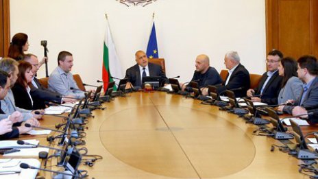 Бързи мерки за спиране на войната по пътищата