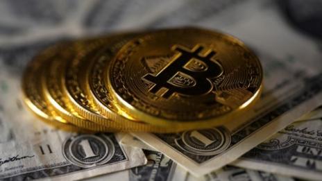 Биткойнът тества цена от 20 хил. долара