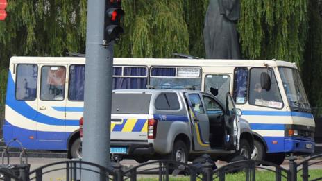 Заложническата криза в Украйна завърши успешно