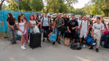 Нови 45 курсанти бяха посрещнати във Военноморското училище във Варна