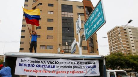 Мадуро загаси светлината, а в тъмата....