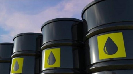 Петролът и газът продължават да поскъпват на борсите