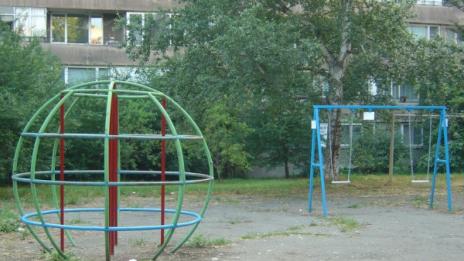 Катерушка падна върху дете, то е в тежко състояние  