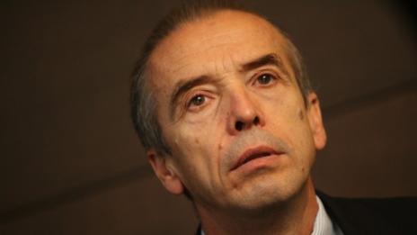 Доц. Мангъров: Хоспитализираните ще нарастват, пътеката стана 1200 лв.