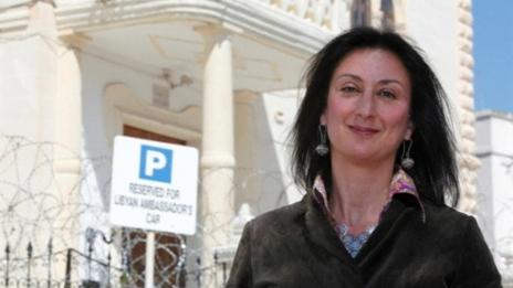 Осем заподозрени са задържани за убийството на малтийската журналистка