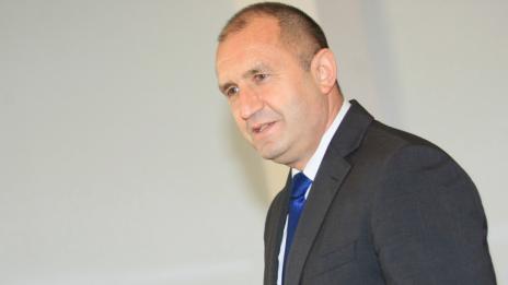 Румен Радев за заплатата си: Не аз я определям, а парламентът