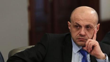 Томислав Дончев: Скандалът с апартаментите има потенциал да нанесе щети