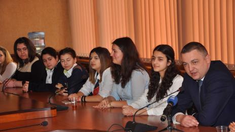 Кметът обеща на младите хора нови възможности за отдих и развитие