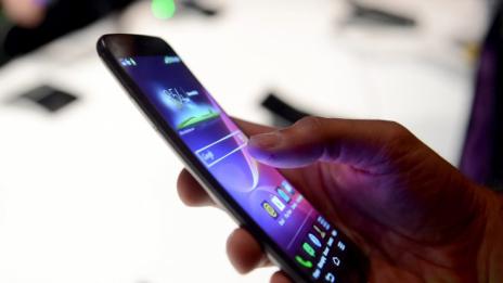 „Blackberry” спира производството на смартфони