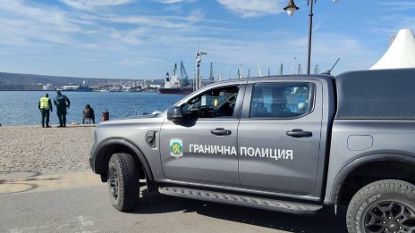 Международната преса: Дронове удариха кораби край България, тревога за сигурността в Черно море