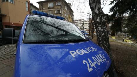 Задържаните за рекет полицаи – опитни служители, изолирали по-младите колеги