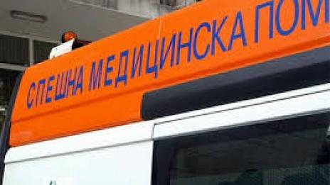 Служител на кабелна телевизия падна от стълб и загина