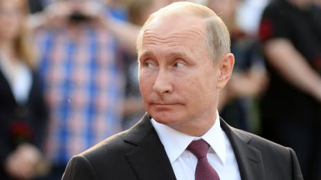 Путин на Арабския полуостров: За какво ще преговаря там?  