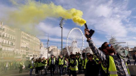 Над 200 задържани при протестите в Париж отиват на съд