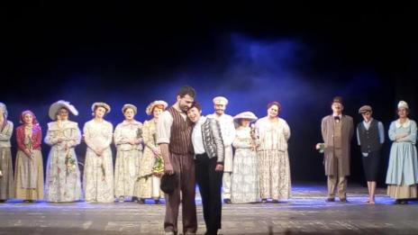 Училище „Гео Милев“ отпразнува годишнина с театър