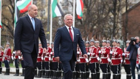 Кралят на Йордания пристигна на официално посещение в България
