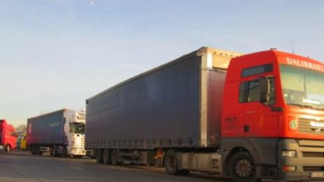 Хърватия ограничава и транзитния превоз през страната за месец