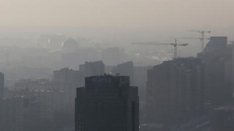 Смог убиец се стели над Полша