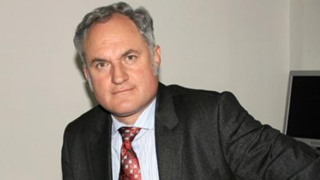 Парамов: Абсурдно е депутат, който няма 5-6 дни трудов стаж, да има имот за 40 милиона евро