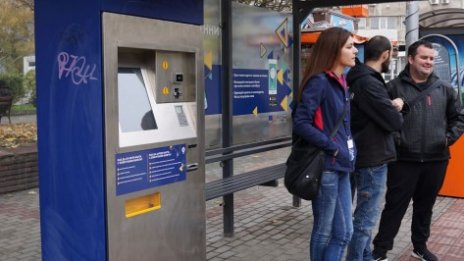 83 автобусни спирки във Варна вече имат Wi-Fi покритие