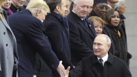 Путин и Тръмп поговориха "на крак" в Париж