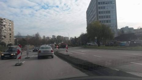 Затвориха едното платно на бул. „Ян Палах“