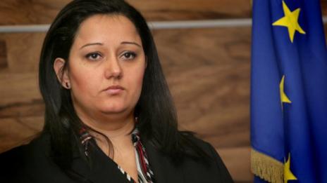 Лиляна Павлова: Ще спираме неподготвените за зимата чужди камиони