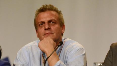 Москов иска сливане на спешните центрове в София