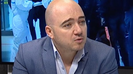 Министърът на туризма открива учебната година в ПГ "Асен Златаров" и ИУ-Варна