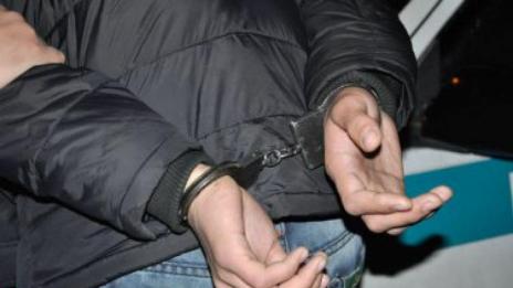 До 15 години затвор грозят наркозависим варненец, ограбил съседка