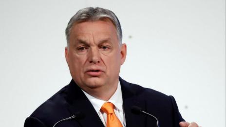 Орбан с медийни кампании срещу ЕС преди вота през май
