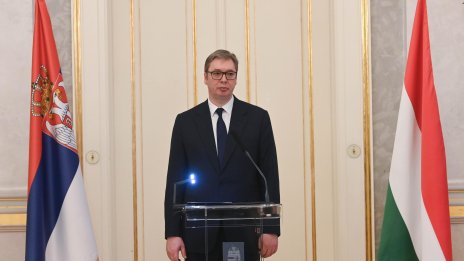 Вучич се закани да приключи опозицията