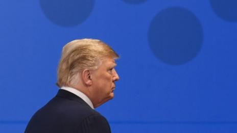 Тръмп забранява закупуването на оборудване от Huawei и ZTE