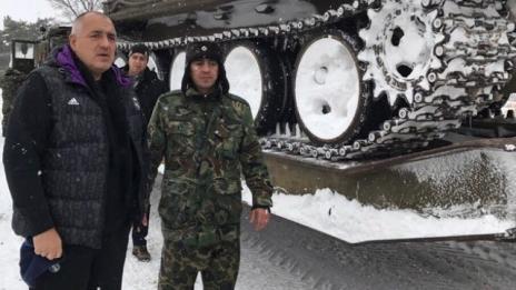 Бойко Борисов към шофьорите: Като виждате какво е, защо тръгвате?